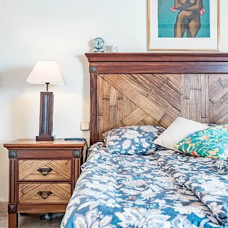 Holiday home Charming 3-bedroom Townhouse In Aloha Pueblo With Breathtaking Views