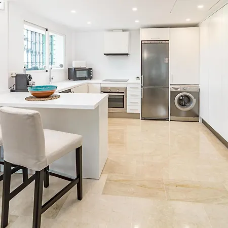 Holiday home Charming 3-bedroom Townhouse In Aloha Pueblo With Breathtaking Views Marbella