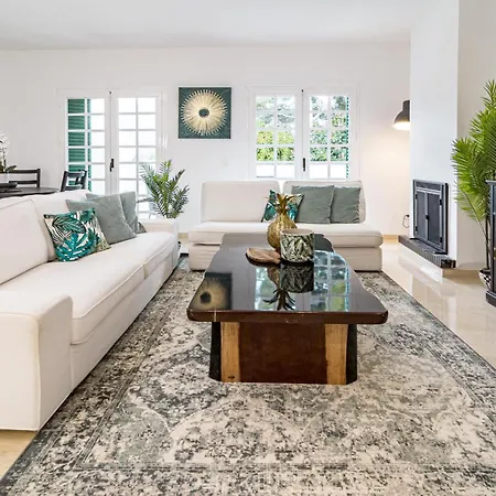 Charming 3-bedroom Townhouse In Aloha Pueblo With Breathtaking Views